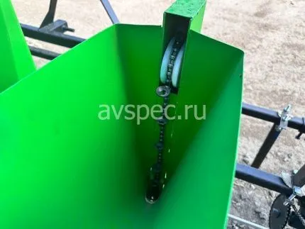 Чеснокосажалка (сеялка чеснока) шестирядная