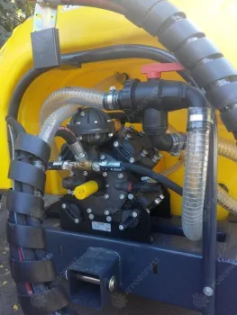 Опрыскиватель прицепной RANGER-W 2000 (BADILLI)